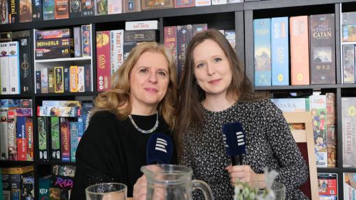 Zuzana Maléřová a Alžběta Mrva Bohdanová v rozhlasové kavárně