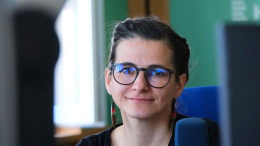 Soňa Procházková ve studiu Českého rozhlasu Hradec Králové
