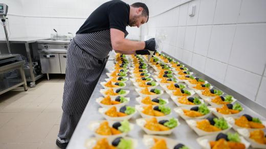 Menza Univerzity Tomáše Bati chystá jídlo a další občerstvení pro návštěvníky Zlín Film Festivalu