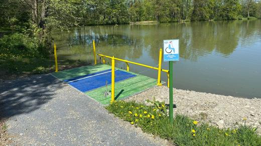 Molo pro rybáře na vozíku