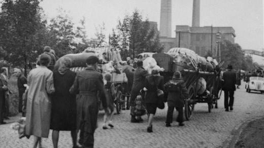 Odsun Němců z Vítkova (Wudingrün) u Sokolova (Falkenau) v československém pohraničí