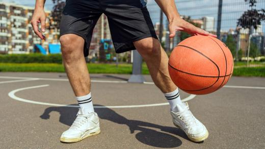 Při basketbalu musíte používat i hlavu