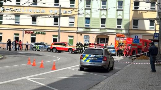 Uzavřená křižovatka ulic Na Sadech a Nová v centru Českých Budějovic