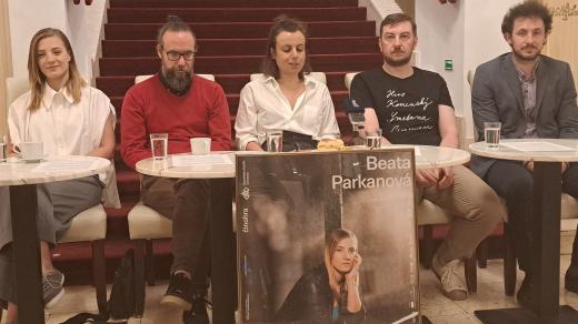 Tvůrčí tým zleva Natálie Tichánková, Vladislav Kracík, Beáta Parkanová, Roman Vencl a David Gerneš