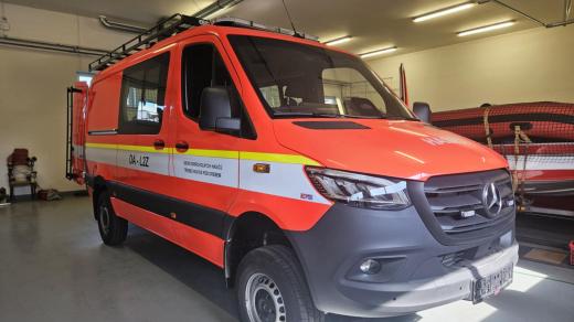 Radnice v Třebechovicích pod Orebem pořídila hasičům za více než 2 miliony nové dopravní auto