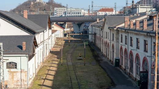 Lokomotivní depo Masarykova nádraží – exteriér