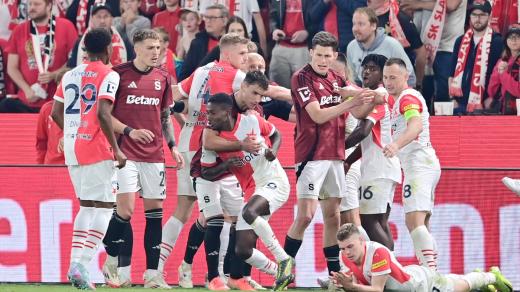 Fotbalisté Slavie vyhráli poslední letošní derby se Spartou díky gólu Oscara Dorleyho