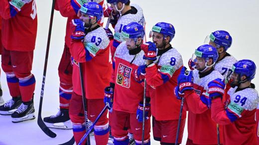 Čeští hokejisté po prohře s USA