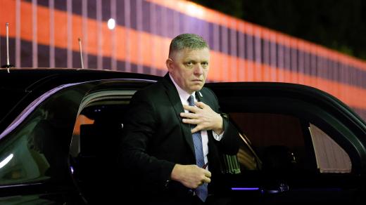 Slovenský premiér Robert Fico přichází na setkání s ruským prezidentem Vladimirem Putinem v Kremlu