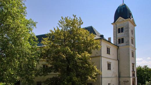 Hrubý Rohozec pohledem z anglického parku