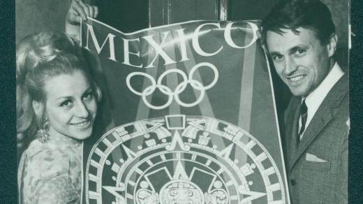 Věra Čáslavská a Josef Odložil ped odjezdem na olympijské hry v Mexiku v roce 1968