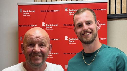 Moderátor Pavel Nečas a výškař Jan Štefela