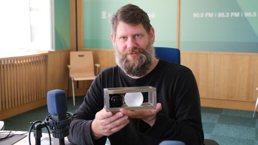 František Zachoval ve studiu Českého rozhlasu Hradec Králové