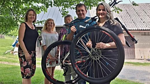 Horské kolo z naší květnové soutěže už je u výherkyně v Komorní Lhotce