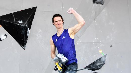 Lezec Adam Ondra startuje v závodě Světového poháru ve Villars
