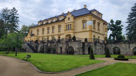 Někdejší zámek rodiny Kleinů v Sobotíně dnes slouží jako hotel
