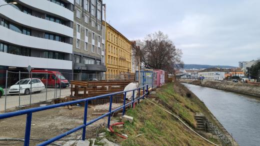 Stavba protipovodňových opatření na řece Svratce v Brně