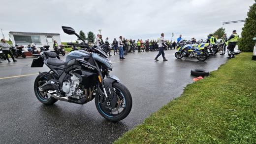 Motorkáři při preventivní vyjížďce pořádané policií