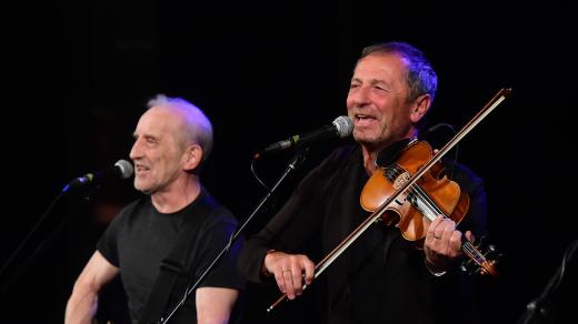 Houslista Karel Holas (vpravo) a František Černý