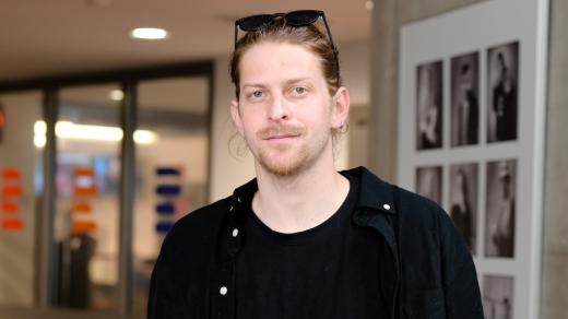 Novinář Adam Sybera