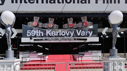 59. Mezinárodní filmový festival Karlovy Vary, přípravy, červený koberec