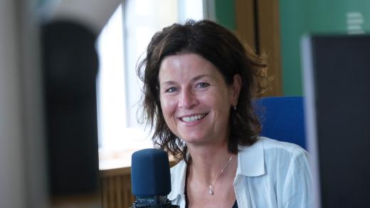 Radana Zubatá ve studiu Českého rozhlasu Hradec Králové