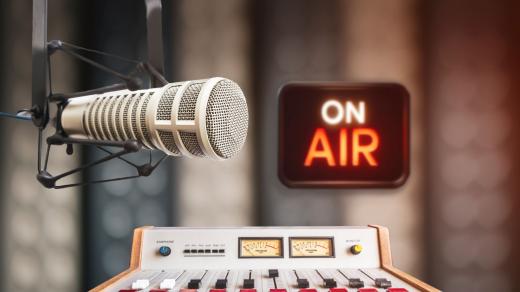 Mikrofon a mixážní pult