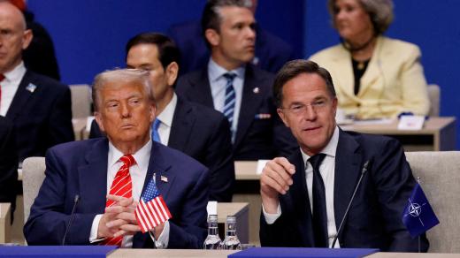 Donald Trump a Mark Rutte na summitu NATO v Haagu