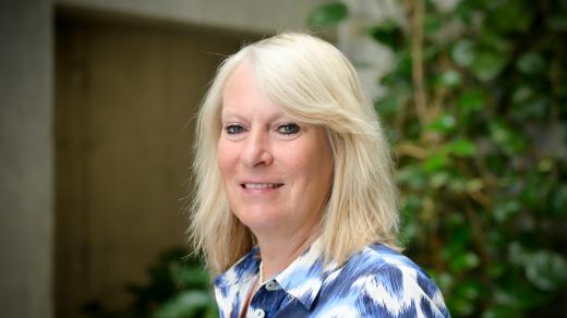 Olga Kotková, historička umění, ředitelka sbírky Starého umění v Národní galerii Praha a hlavní autorka výstavy Ženy, mistryně, umělkyně 1300–1900