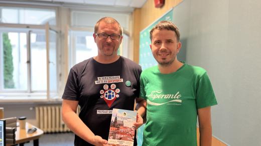 Esperantisté Marek Blahuš (vpravo) a Peter Baláž