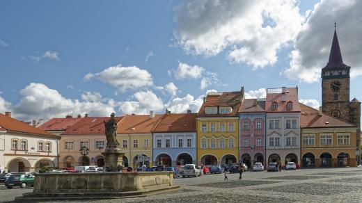 Valdštejnovo náměstí v Jičíně