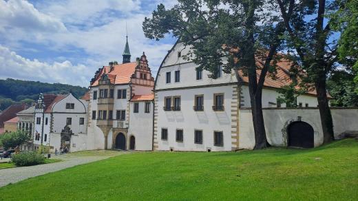Zámek v Benešově nad Ploučnicí je ukázkou saské renesance