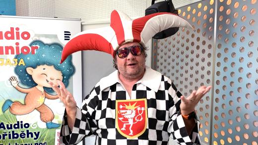 Frontman skupiny Kašpárek v rohlíku Pavel Kružík v Klubu Rádia Junior