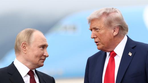 Donald Trump a Vladimir Putin se setkali na Aljašce