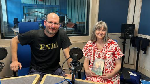 Lubomír Sůva a Anette Selg ve studiu Českého rozhlasu Hradec Králové