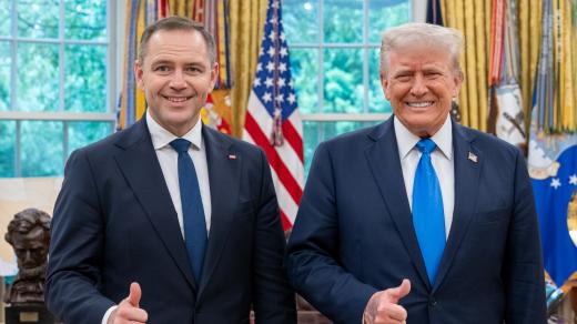 Karol Nawrocki a Donald Trump v Bílém domě (1. 5. 2025)