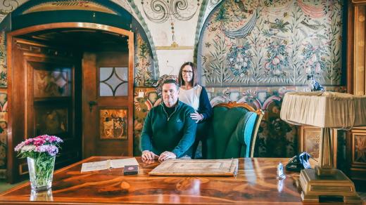 Joseph Michael Bartoň Dobenín se svou manželkou Lenkou