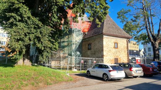 Kostel svaté Kateřiny v Havlíčkově Brodě převzalo město a začíná ho opravovat