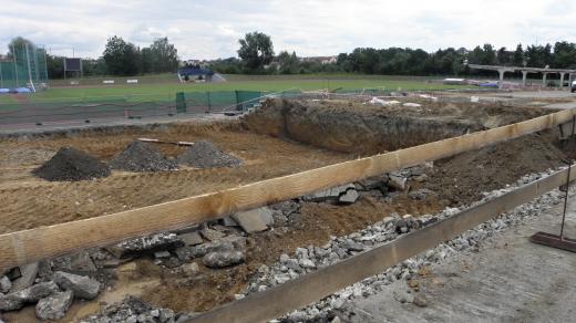 Stavba nové sportovní haly na stadionu Míru v Táboře