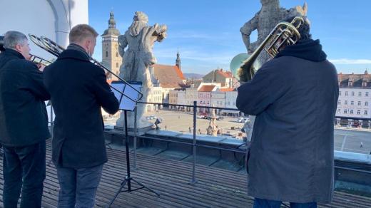 Koncert na střeše radnice v Českých Budějovicích
