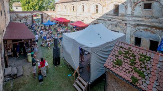 Festival na zámku Čečovice v roce 2024
