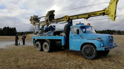 Obec Kunžak nechala nedaleko studní nad Valtínovem vyhloubit nový vrt
