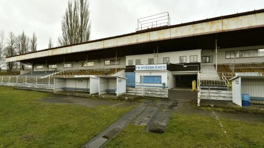 Sportovní areál, Lokomotiva klub FK Hvězda Cheb, tribuna