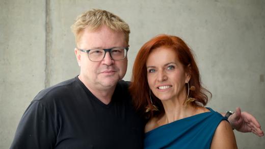 Bývalý sborista Bambini di Praga Jakub Horák a novinářka Nora Fridrichová