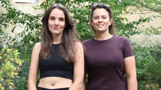 Tereza Drobná a Alex Obušková z kapely Pjena