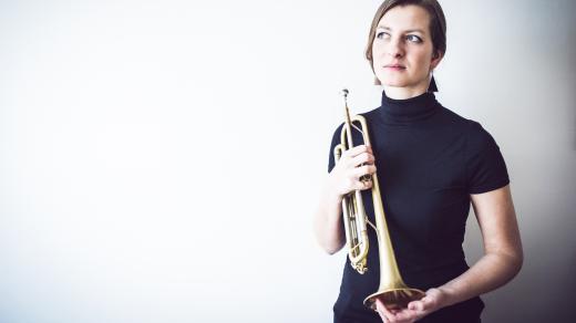 Štěpánka Balcarová – trumpetistka a skladatelka v kapelách Concept Art Orchestra a Inner Spaces