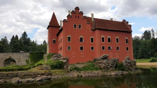 Zámek Červená Lhota