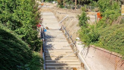 Práce na úpravách lanové dráhy na Petřín