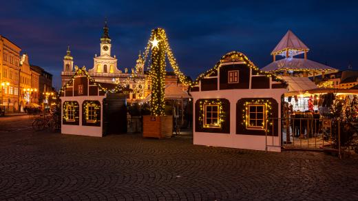 Adventní trhy na náměstí v Českých Budějovicích