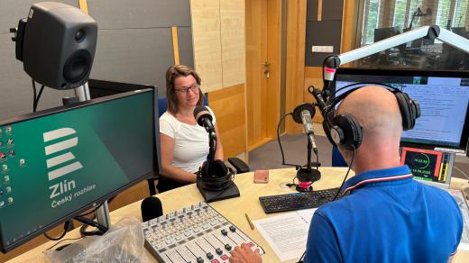 Irena Pohl Houkalová, ředitelka Nadačního fondu Magdaleny Kožené, ve studiu Českého rozhlasu Zlín